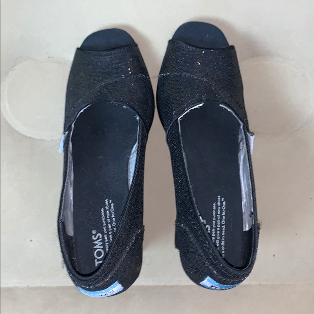 Toms